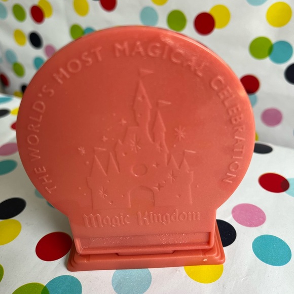 2021 Disney Beauty And The Beast Cogsworth McDonald's Toy - Picture 2 of 2